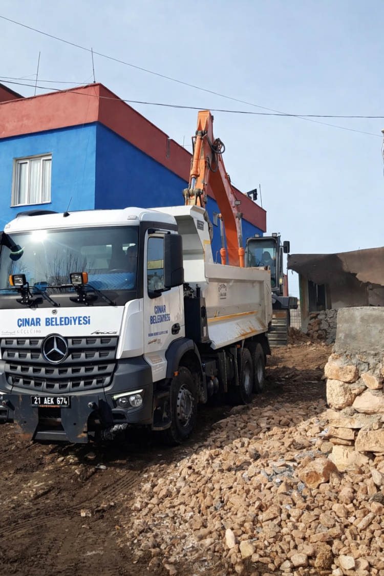 Hafriyat ve Moloz Dökme Çalışmaları Devam Ediyor